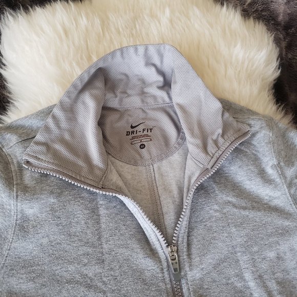Nike Dri-Fit Full Zip Jacket - Pockets & Thumb Holes! Size M - Picture 4 of 9